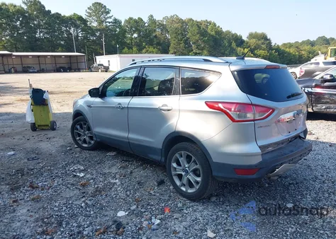 2016 Ford Escape Titanium из США, поврежденный, VIN 1FMCU0JX3GUC86017